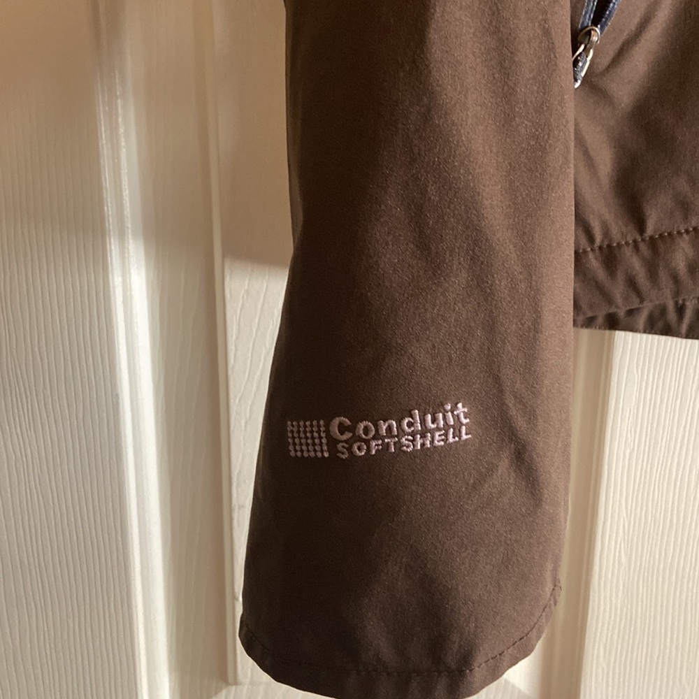 Mountain Hardwear Conduit Softshell Jacket - Picture 2 of 7